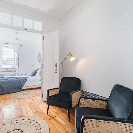 Casa Boma - Typical And Spacious - Lapa Ii Lisbon
