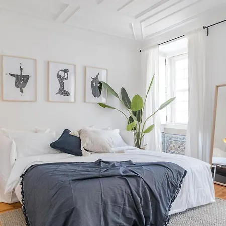 Casa Boma - Typical And Spacious - Lapa Ii Lisbon