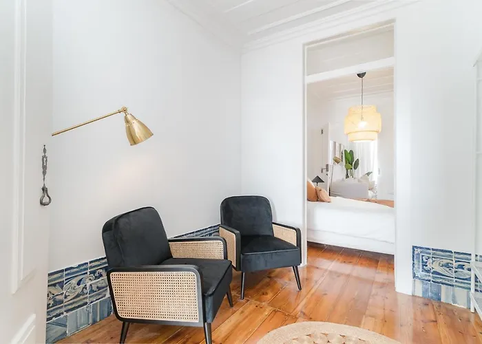 Casa Boma - Typical And Spacious - Lapa Ii * Lisboa